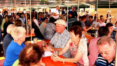 Archivbild: zer
Besucher und Gäste feiern beim PIRKerfest.