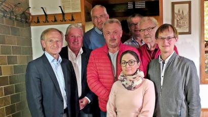 Bild: R. Kreuzer
Der Vorstand führt den Förderverein in den nächsten zwei Jahren (von links): Karlheinz Ach, Hans Forster, Martin Mahl, Thomas Piesche Ottmar Wrobel, Natascha Ach, Karl-Heinz Schell und Tobias Ach.