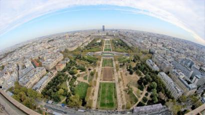 Bild: exb/Thomas Enslein
Der Blick vom Eiffelturm auf Paris, aufgenommen mit dem Fisheye.