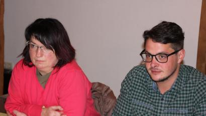 Bild: kro
Vorsitzender Tobias Heindl und seine Stellvertreterin Lorraine Kliebhan werden nur noch bis zur Hauptversammlung im Januar kommenden Jahres an der Spitze von "Aktion Solidarität" stehen.