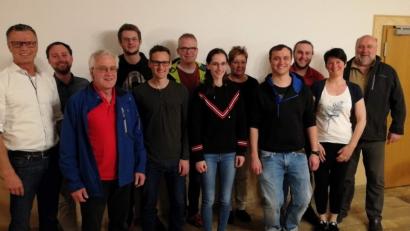 Bild: u
Bürgermeister Hermann Falk (links) gratulierte dem neuen Vorstand des Musikzugs: Thomas Stark (von links), Franz Dorfner, Erik Remhof, Jürgen Enderer, Gunter Leipert, Marie Giehrl, Erika Weidner, Maximilian Stein, Dirigent Wolfgang Vögele, Regina Merkl und Schriftführer Werner Stein.