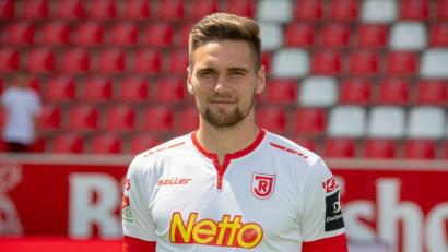 Bild: Armin Weigel
Jonas Nietfeld vom SSV Jahn Regensburg. Foto: Armin Weigel/Archivbild