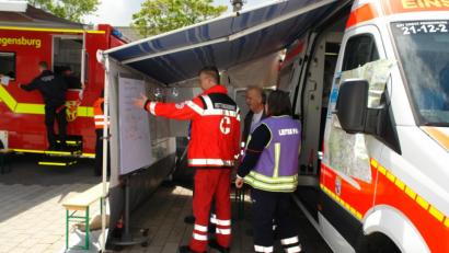 Bild: Franziska Wagner
Der im Landratsamt Regensburg eingerichtete Krisenstab koordinierte die beteiligten Stellen und Fachbehörden.