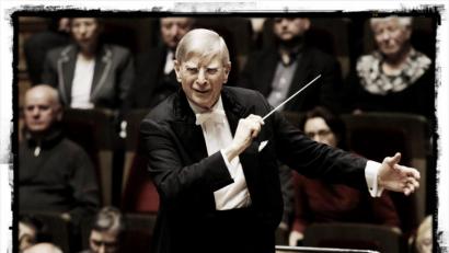 Bild: Martin Lengemann
Herbert Blomstedt war von 1975 bis 1985 Chefdirigent der Sächsischen Staatskapelle Dresden und von 1985 bis 1995 Music Director des San Francisco Symphony Orchestra. 1998 bis 2005 leitete er das Gewandhausorchester Leipzig.