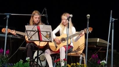Bild: uks
Die jungen Talente der Anton-Bruckner-Musikschule wussten beim Muttertagskonzert durchaus zu überzeugen.