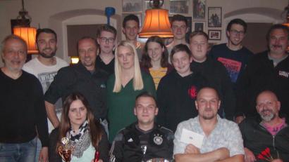 Bild: tok
22 Teilnehmer waren bei den zehnten Wurzer Dartmeistermeisterschaften im Gasthaus Mois dabei.