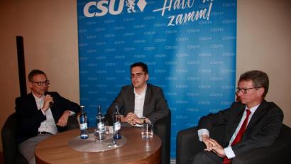Bild: wro
Im Mittelpunkt der Dreierrunde zusammen mit Bernd Sommer, Christian Doleschal und Bernd Sibler (von links), stand das Thema „Europa“.