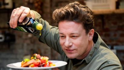Bild: Axel Heimken
Der britische Starkoch Jamie Oliver ist mit seiner Restaurantkette gescheitert.