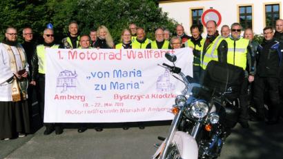 Bild: gf
Die Motorradfreunde Mariahilf Amberg starteten am Samstag zur Motorradwallfahrt in die gut 450 Kilometer entfernte polnische Partnerstadt Bystrzyca Klodzka.