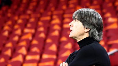 Bild: Christian Charisius
Bundestrainer Joachim Löw hat seinen Kader für die EM-Quali-Spiele in Weißrussland und gegen Estland nominiert.