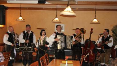 Bild: ral
Die Gruppe Slovensky Zvoky aus Slowenien sorgte für die musikalische Unterhaltung.