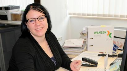 Bild: mab
Melanie Kasowski ist die Nachfolgerin von Albert Faderl im Einwohnermeldeamt des Rathauses.