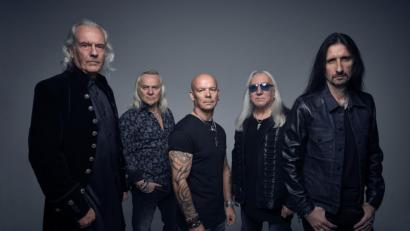 Bild: Bild: Richard Stow/exb
Uriah Heep von links: Phil Lanzon, Bernie Shaw, Russel Gilbrook, Mick Box und Davey Rimmer. Die legendäre Band um Gründungsmitglied Mick Box erledigt beim Openair in Falkenberg den Hardrock-Part.