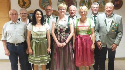 Bild: rst
Die erfolgreichen Paulsdorfer Schützen (von links): Robert Meiler, Stefanie Richter, Sigrid Schörner, Günther Pichl, Ingrid Singer, Siegbert Rühlicke, Susanne Reinwald, Schützenmeister Christian Schörner und Robert Aschenbrenner.