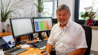 Bild: Hösamer
Schulamtsdirektor Georg Kick erläutert die Folgen des Einschulungs-Korridors.