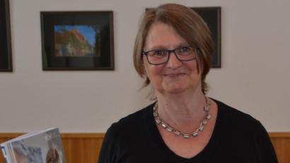 Bild: dob
Sachbearbeiterin Monika Helmstreit hätte gerne mehr Notfallmappen und Rotkreuzdosen verteilt.