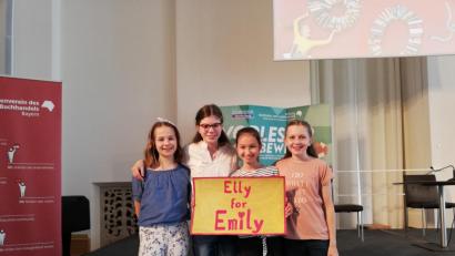 Bild: exb
Emily Hofmann (zweite von links) hatte ihren ganz persönlichen Fanclub im Maximilianeum in München mit dabei.