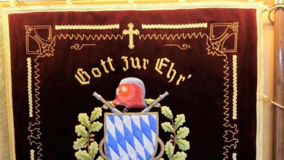 Bild: wlr
Die Firma Fahnen Kössinger hat die Standarte restauriert