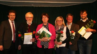 Bild: fpoz
Ehrungen beim Kirchenchor: Im Bild von links Berthold Strahl, Otmar Siegle, Erna Paulus, Irene Meier, Arnold Köllner und Wenz Brenner.