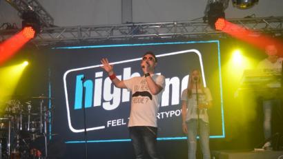 Bild: bej
Die Band "Highline" hatte den Bogen raus. Vom ersten bis zum letzten Stück waren die Gäste auf den Bänken.
