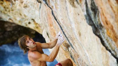 Bild: www.chrissharma.com
Der US-Amerikaner Chris Sharma ist die Hauptfigur beim Frankenpfalz-Kletterfestival.