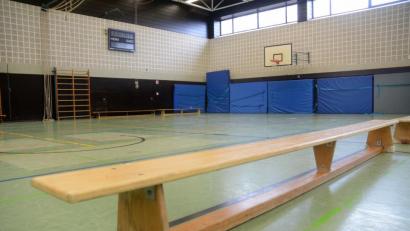 Bild: Gabi Schönberger
In dieser Turnhalle ist kein Schulsport möglich momentan. Deshalb suchen sich die Schulen Alternativen.