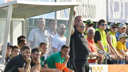 Bild: Ziegler
Enttäuschung bei der DJK Gebenbach: Der Vizemeister der Bayernliga Nord scheiterte trotz eines 1:0-Sieges in Rain am Lech in der Regionalliga-Relegation.