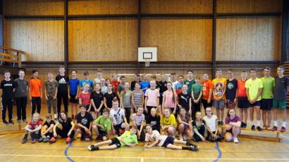 Bild: bgm
Bei vielen gemeinsamen sportlichen Wettkämpfen lernen sich die Schüler aus Neustadt und Sokolov besser kennen.