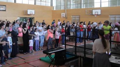 Bild: mfh
Die Klasse 1d performed den Song Lollipop und reißt damit die gesamte Zuhörerschaft von den Sitzen.