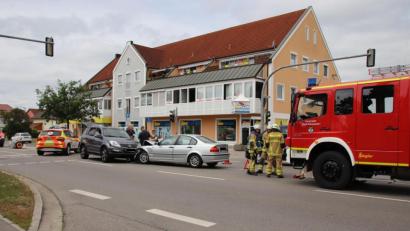 Bild: Thomas Dobler
Ein BMW und ein Ssangyong-SUV waren am Dienstag an einem Zusammenstoß beteiligt, der sich auf der Regensburger Straße ereignete.