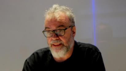 Bild: le
Buchautor Fernjo Terhart fesselt die Zuhörer mit seinen Kriminalgeschichten.