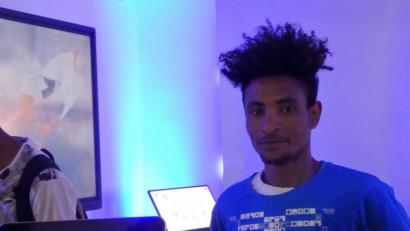 Bild: exb
Die Schüler der Berufsintegrationsklassen im ersten Jahr der Europa-Berufsschule erkunden das Bayern-Lab in Nabburg.