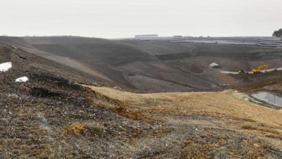 Bild: Grüner
Belasteter Erdaushub aus dem Kreis Neustadt landet auch auf der Deponie Steinmühle. Das muss nicht so bleiben. Der Kreisausschuss stellt die Weichen dafür, dass vielleicht bald schon eine eigene Lagerstätte zwischen Eslarn und Kirchenthumbach gebaut wird.