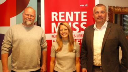 Bild: Hirsch
Gewerkschaftssekretär Pascal Attenkofer, DGB-Sekretärin Katja Ertl und Rentenexperte Peter Hofmann (von links) sprachen beim „Zukunftsdialog“ des Deutschen Gewerkschaftsbundes.