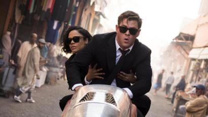 Bild: Sony Pictures Entertainment Deutschland/dpa
Tessa Thompson (links) als Agent M und Chris Hemsworth als Agent H in "Men in Black: International".
