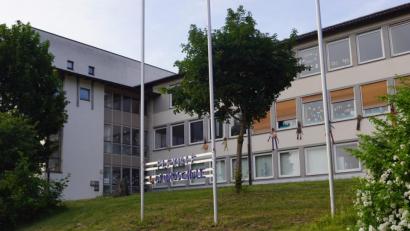 Bild: weu
Hauptpunkt der letzten Marktgemeinderatssitzung war die energetische Sanierung der Dr.-von-Ringeis-Grundschule mit Vorstellung des Konzepts.