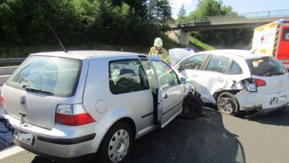 Bild: Feuerwehr Wiesau/exb
Wegen eines Unfalls musste die A 93 bei Wiesau in Richtung Norden am frühen Donnerstagabend für rund eine Stunde gesperrt werden.