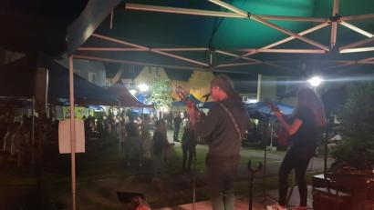 Bild: kaz
Suzan Baker und Dennis Lüddicke auf dem Gartenfest der Kolpingsfamilie