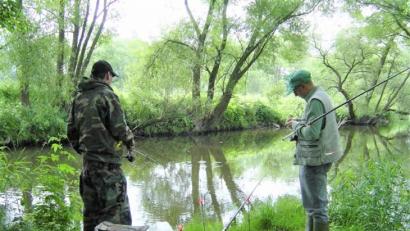 Bild: rgr
Alle Angler können beim Kameradschafts- und Königsfischen des Fischereivereins am Sonntag, 23. Juni, ihr Glück versuchen.