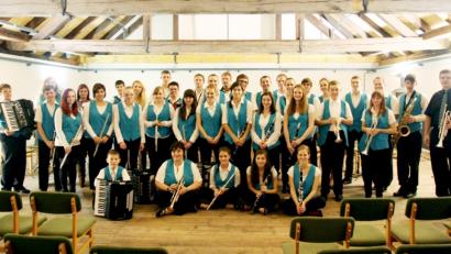 Bild: bk
Das Orchester der Musikschule Plasy aus Tschechien spielt diesen Samstag, 15. Juni, in Thansüß.