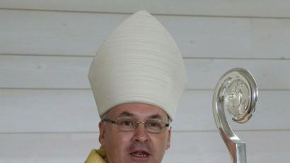 Archivbild: Gerhard Götz
Bei einem Gottesdienst zur Eröffnung eines Kongresses des konservativen Forums Deutscher Katholiken sprach sich der Regensburger Bischof Rudolf Vorderholzer entschieden gegen die Zulassung von Frauen zum katholischen Priesteramt aus.