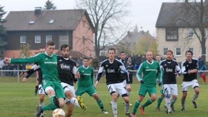 Bild: gb
Mit dem Derby gegen den FC Vorwärts Röslau startet der SV Mitterteich am Freitag, 12. Juli, in die neue Landesliga-Saison. Das Bild zeigt eine Szene aus einer früheren Partie der beiden Nachbarrivalen.