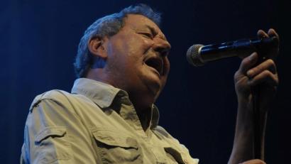 Bild: Petra Hartl
Wolfgang Ambros bildet den Höhepunkt des Oberpfalz-Festivals 2019. Nicht zum ersten Mal: Bereits 2011 trat er mit Band in Tännesberg auf.