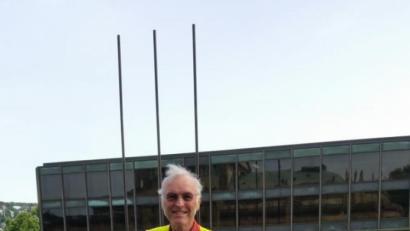 Bild: exb
Karlheinz Weigl vor dem Landtag in Stuttgart.