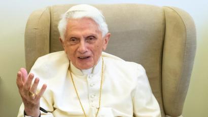 Bild: Daniel Karmann
Der emeritierte Papst Benedikt XVI.. Foto: Daniel Karmann/Archivbild