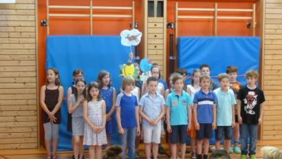 Bild: hah
Am Aktionstag Musik an der Hohenburger Grundschule beteiligten sich sowohl die Schüler als auch die Kindergartenkinder der Gemeinde.