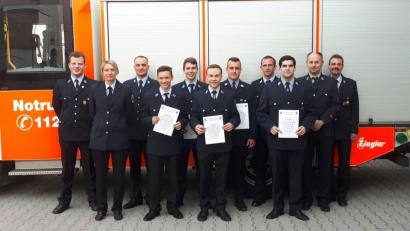Bild: exb
Die Feuerwehrleute sind die neuen Atemschutzträger der Feuerwehren Weiden und Bechtsrieth.