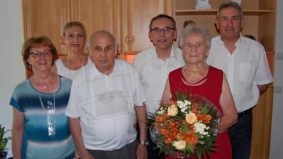 Bild: sm
Karl und Berta Herzog feierten im Kreise der Familie ihren 65. Hochzeitstag.