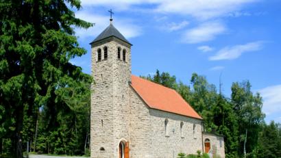 Bild: njn
Die Peterskirche in Wäldern im Steinwald. Der Förderverein feiert am Sonntag, 30. Juni das Petersfest.