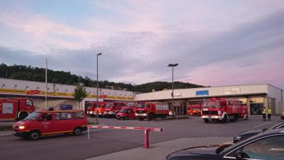 Bild: Hösamer
Großeinsatz in Schwandorf am Freitagabend.